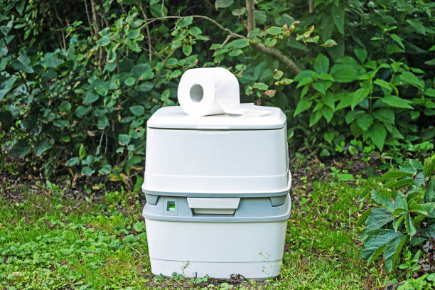 Best Portable bathroom rental  in Moorefield, WV